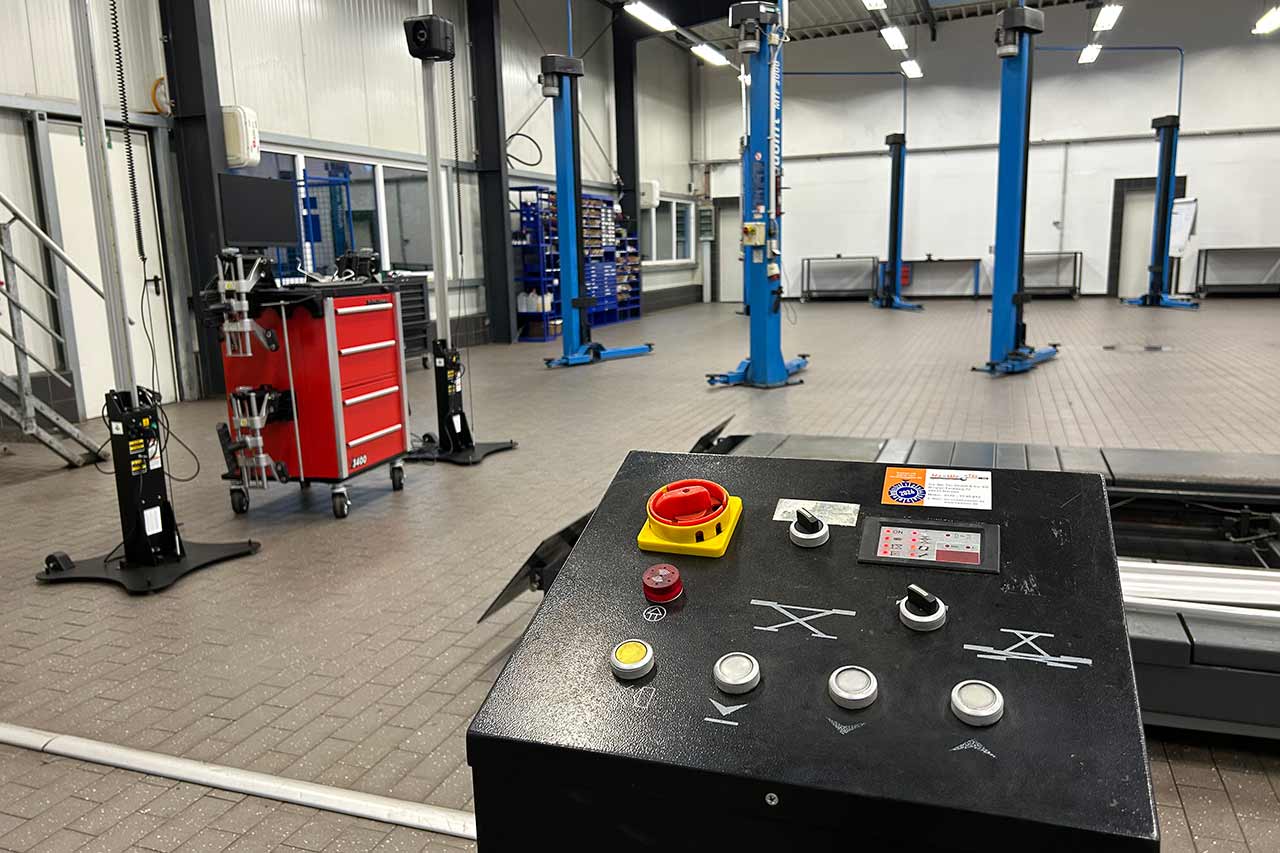 KFZ Werkstatt Knells - Werkstatt 1